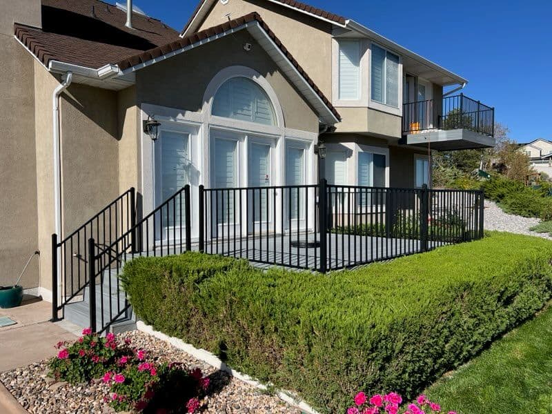 Gallery photos for Modern TREX Deck Upgrade Transforms Outdoor Space: Image #3