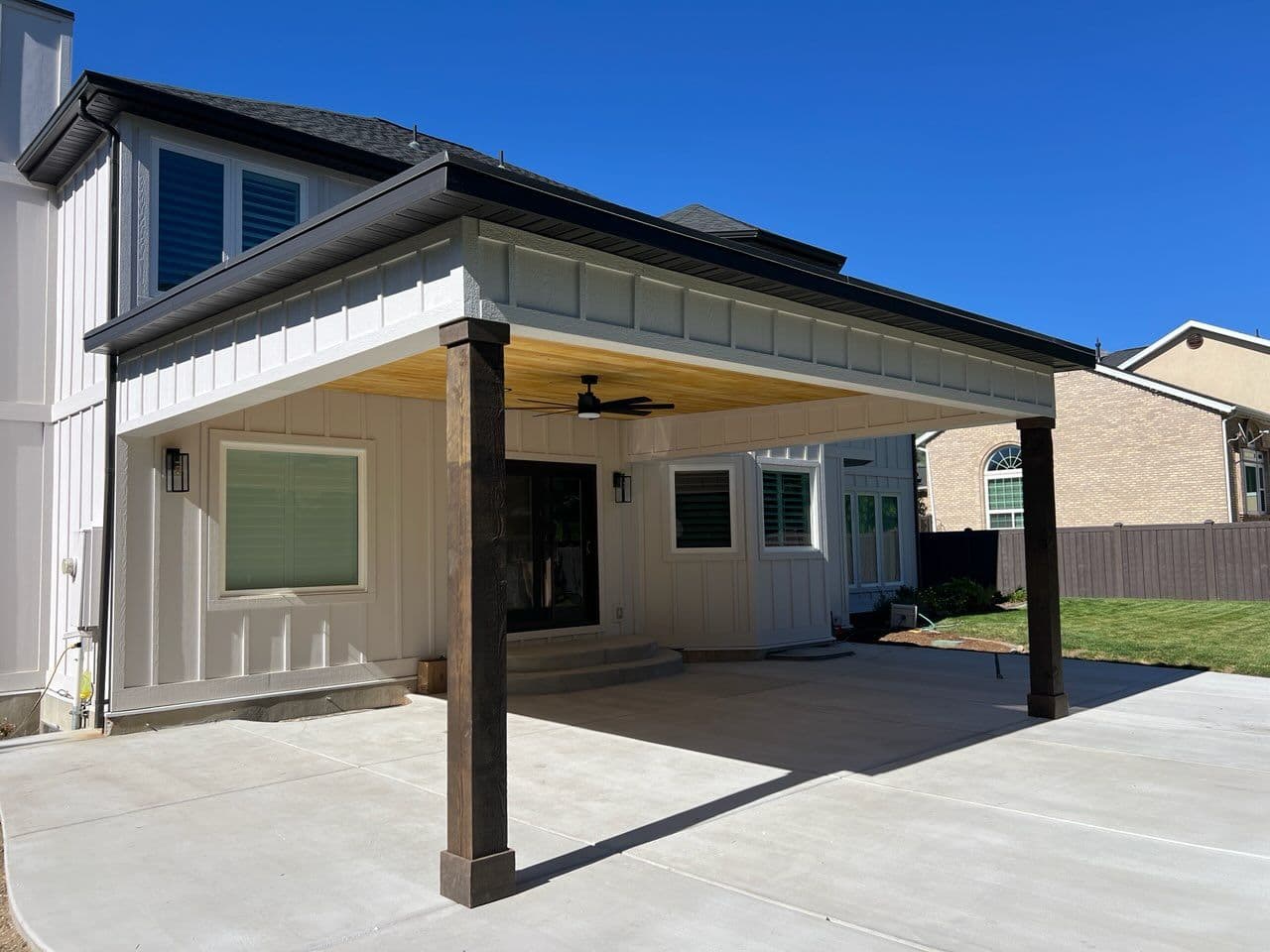 Sandy UT's Sleek Patio Design with Modern Touches